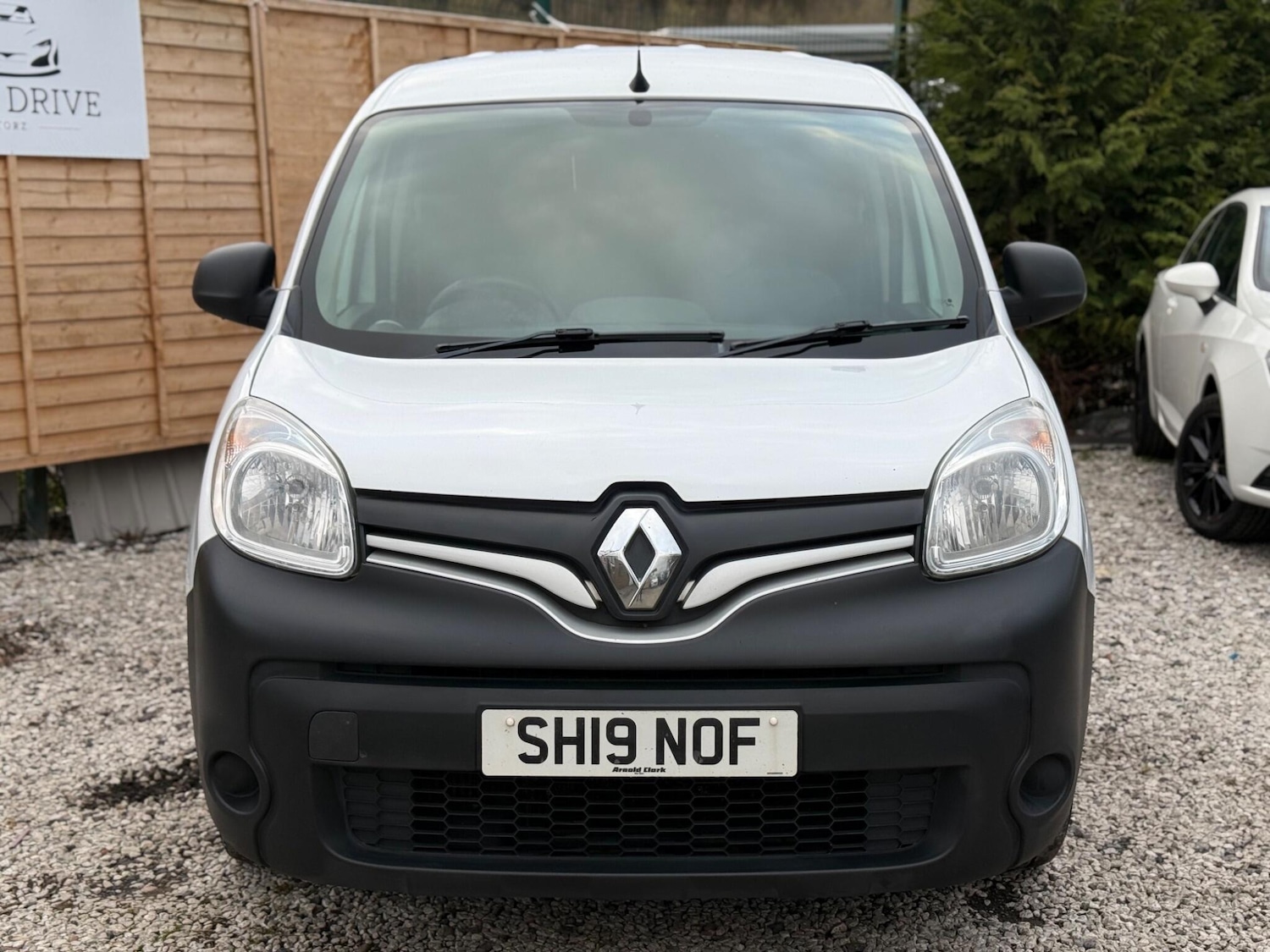 Used Renault Kangoo 2019 for sale - 78072580: Photo 2