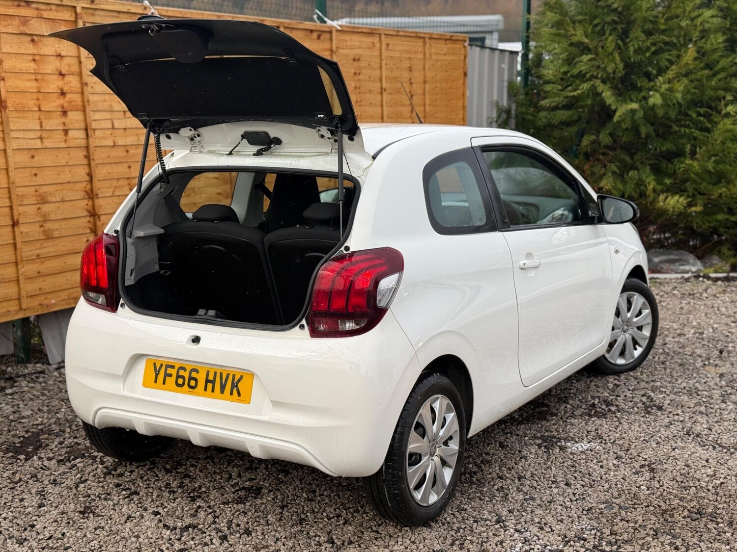 Used Peugeot 108 2016 for sale - 77743534: Photo 12