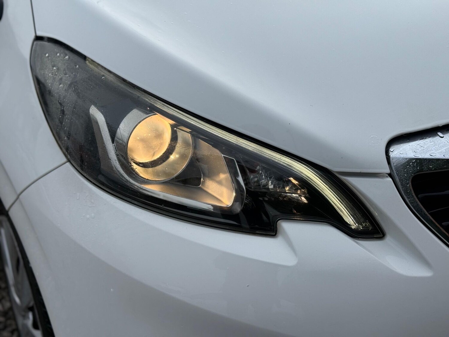 Used Peugeot 108 2016 for sale - 77743534: Photo 17