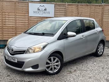 Used Toyota Yaris 2012 for sale - 79464700: Photo