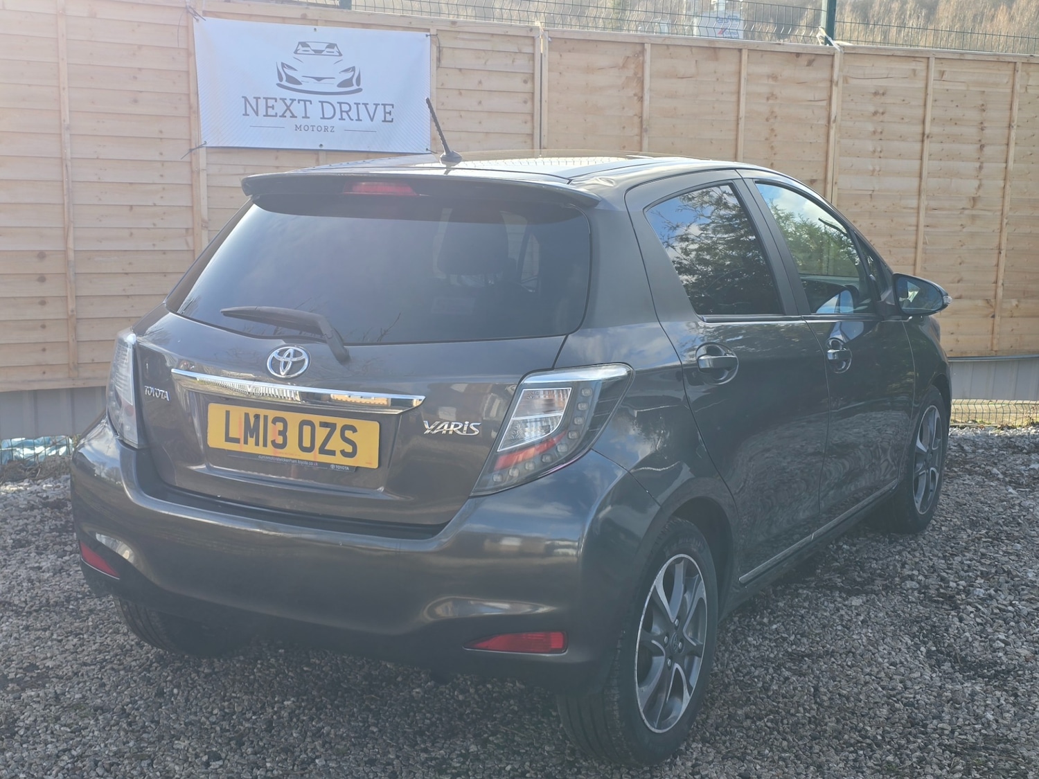 Used Toyota Yaris 2013 for sale - 77336338: Photo 10