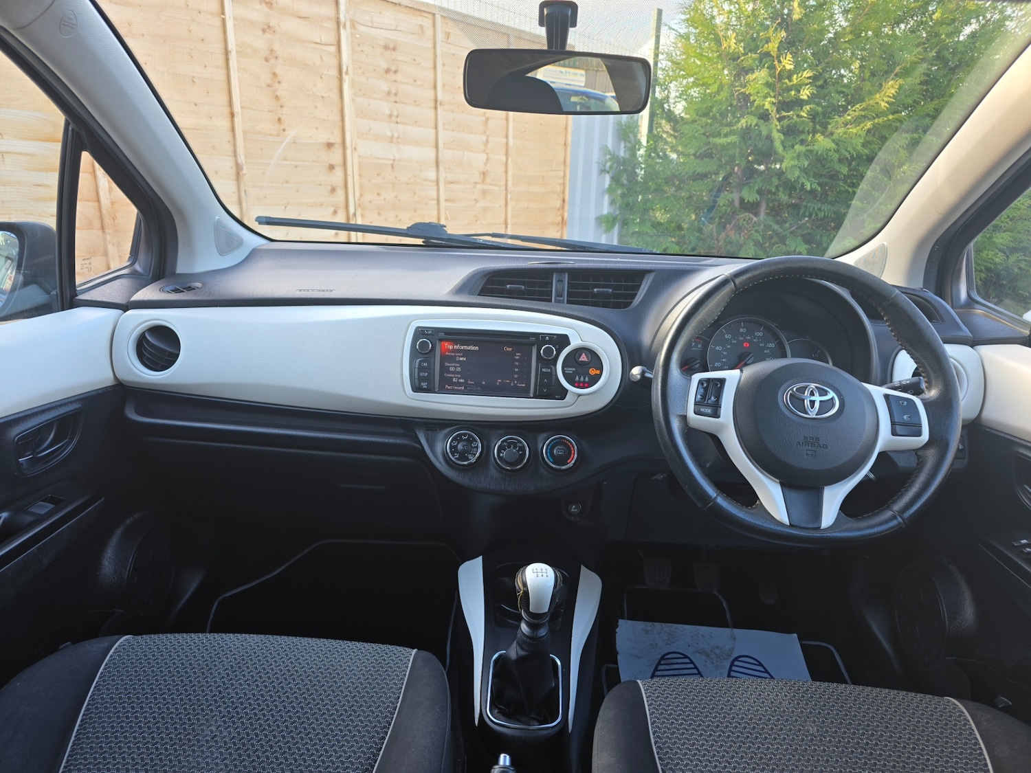 Used Toyota Yaris 2013 for sale - 77336338: Photo 13