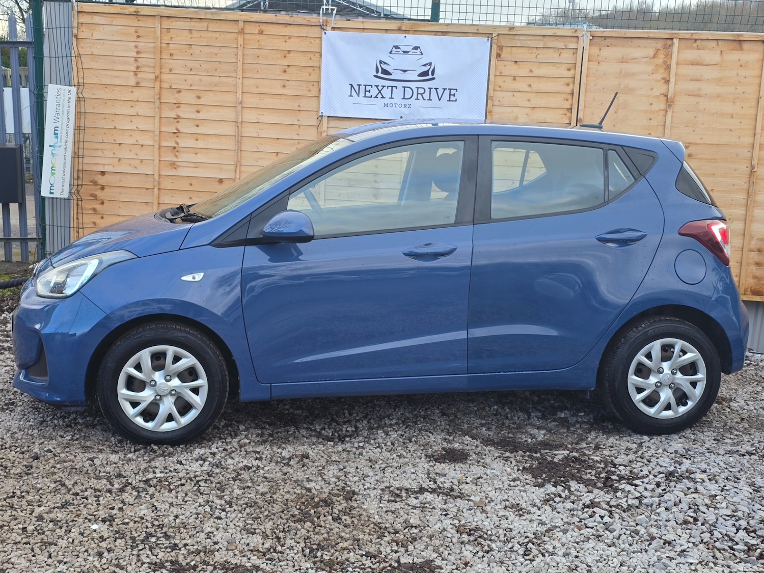 Used Hyundai i10 2017 for sale - 77235691: Photo 2