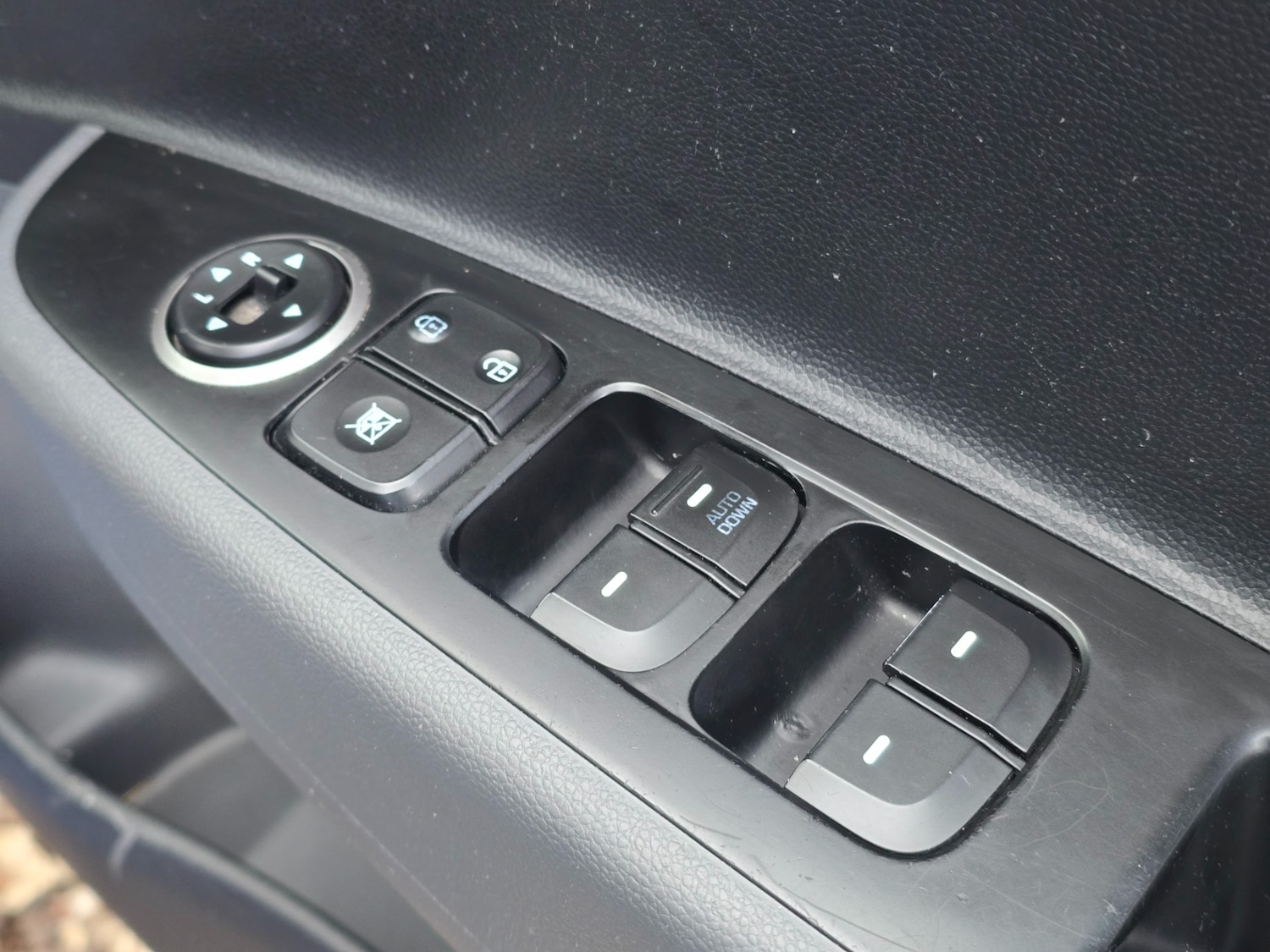 Used Hyundai i10 2017 for sale - 77235691: Photo 20