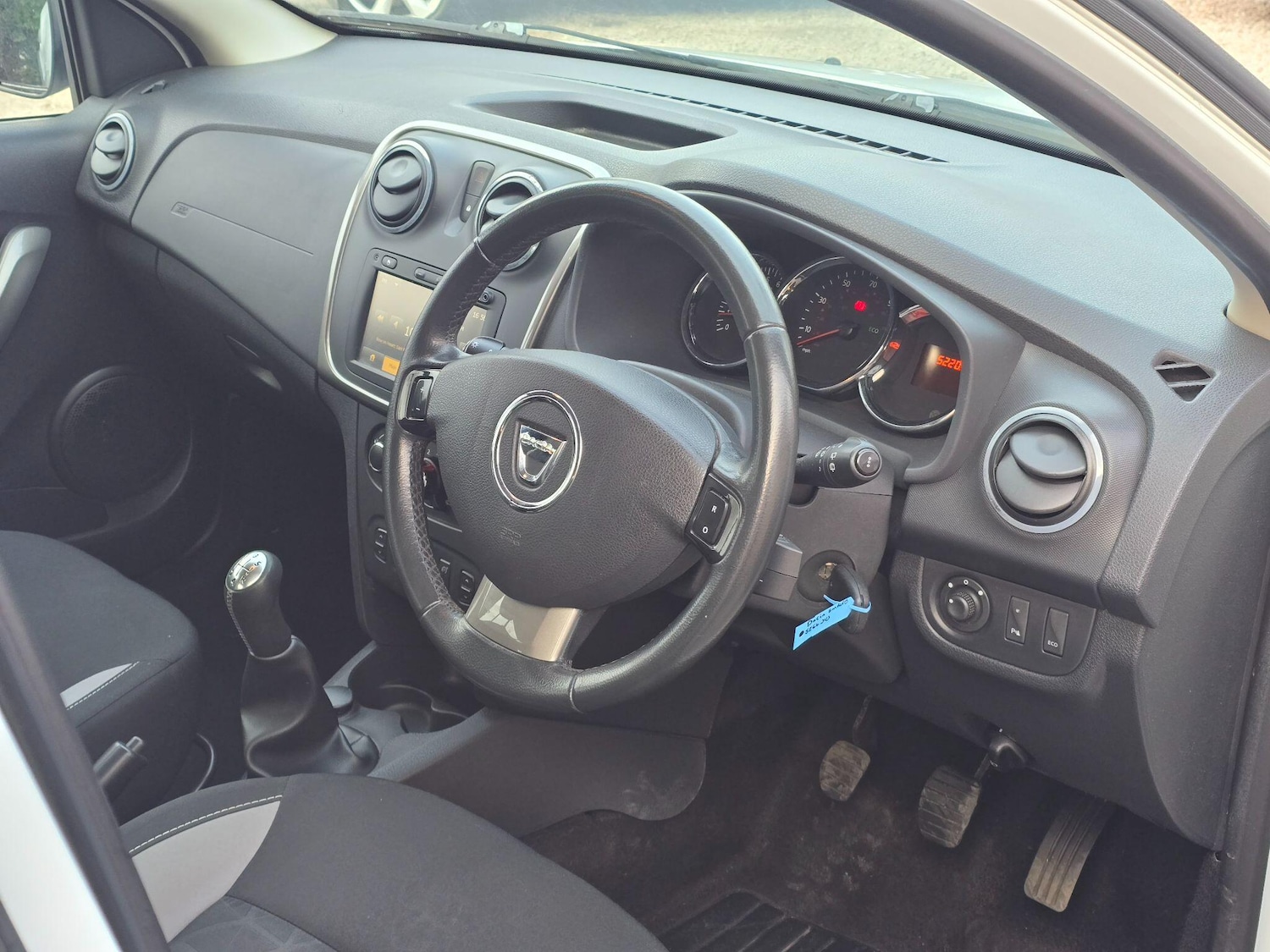 Used Dacia Sandero Stepway 2015 for sale - 77793413: Photo 15