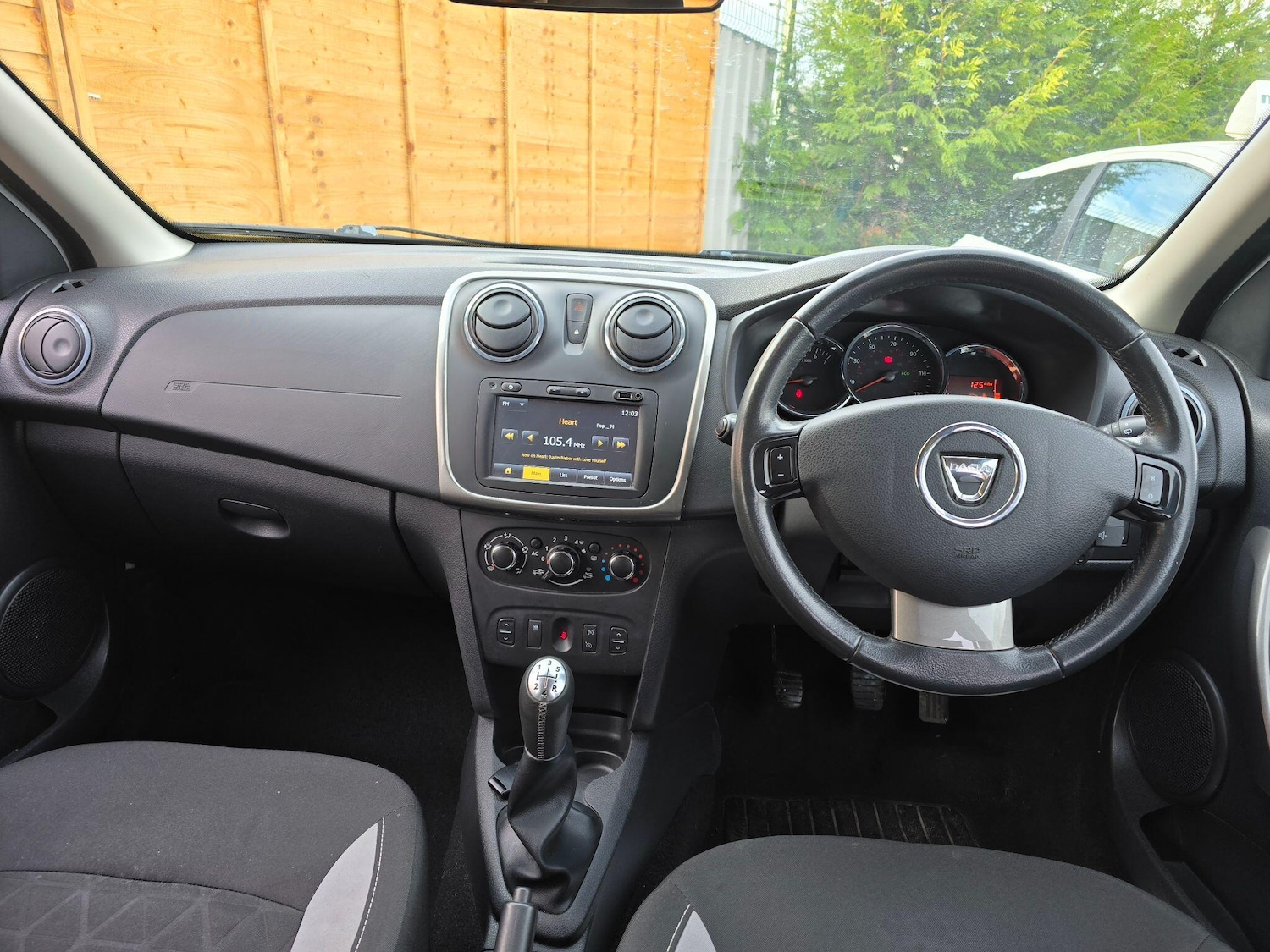 Used Dacia Sandero Stepway 2015 for sale - 77793413: Photo 16