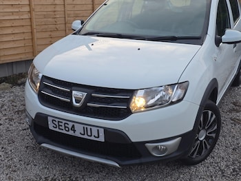 Used Dacia Sandero Stepway 2015 for sale - 77793413: Photo