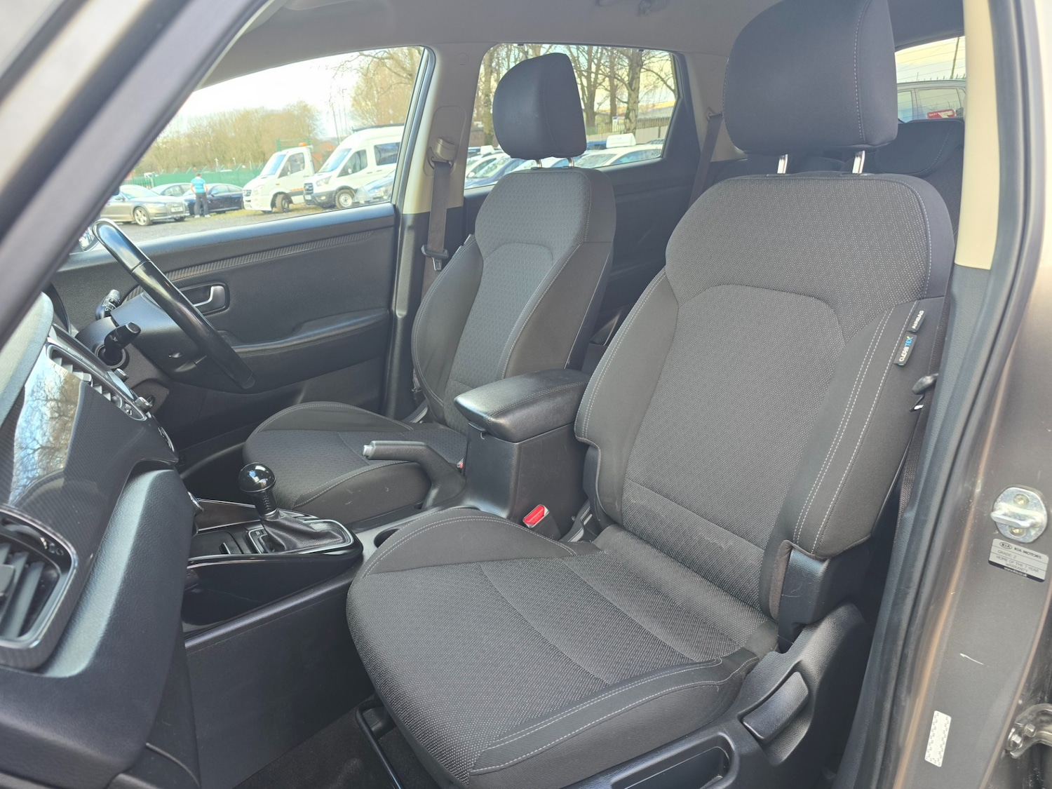 Used Kia Carens 2017 for sale - 77235646: Photo 19