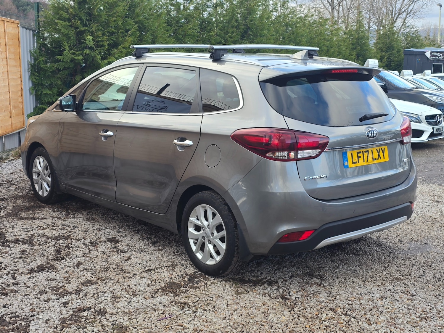 Used Kia Carens 2017 for sale - 77235646: Photo 4