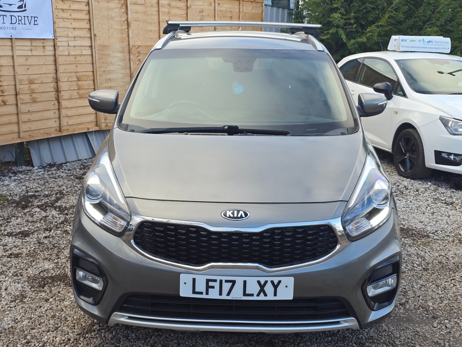 Used Kia Carens 2017 for sale - 77235646: Photo 8