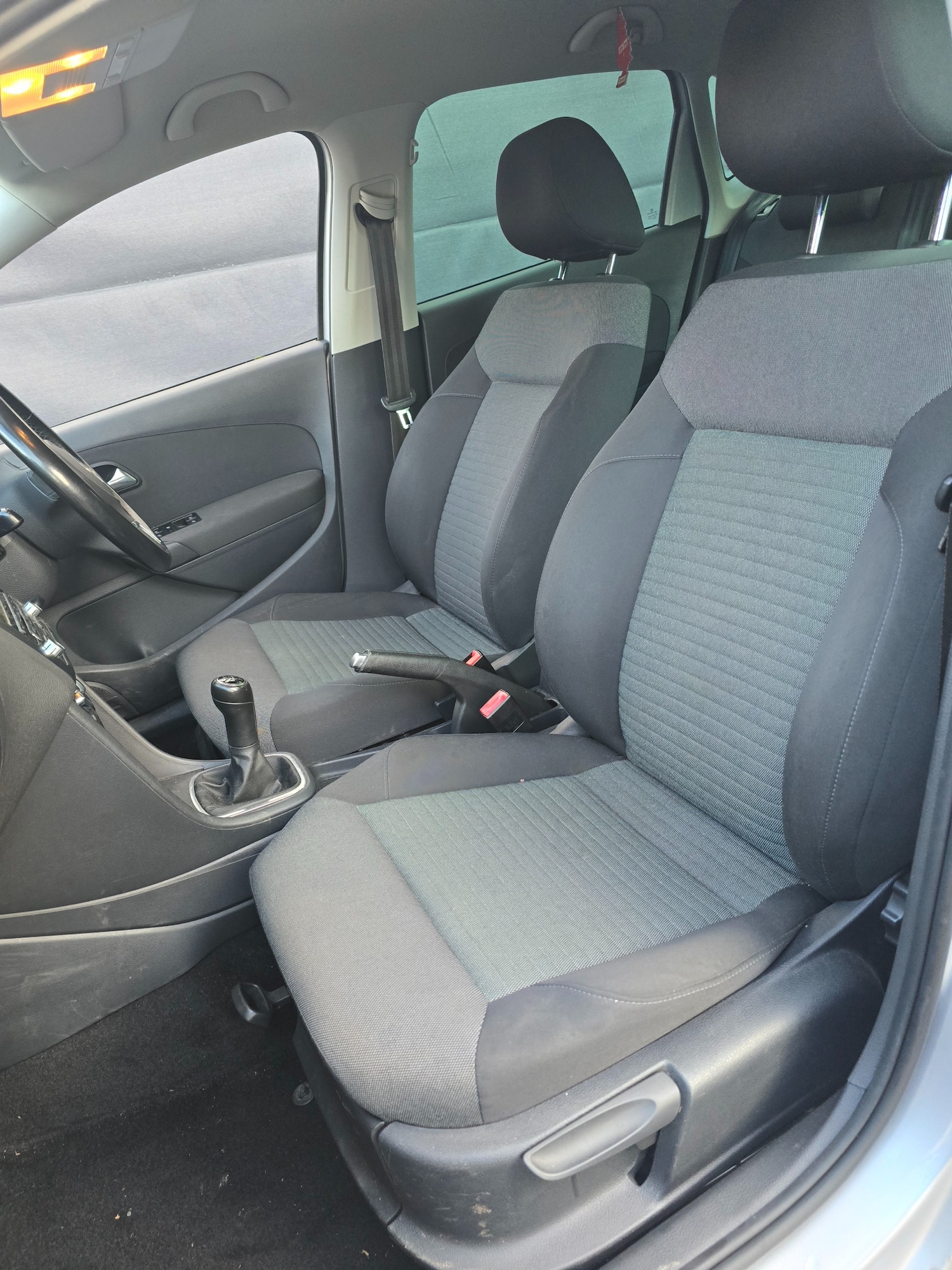 Used Volkswagen Polo 2010 for sale - 76958544: Photo 24