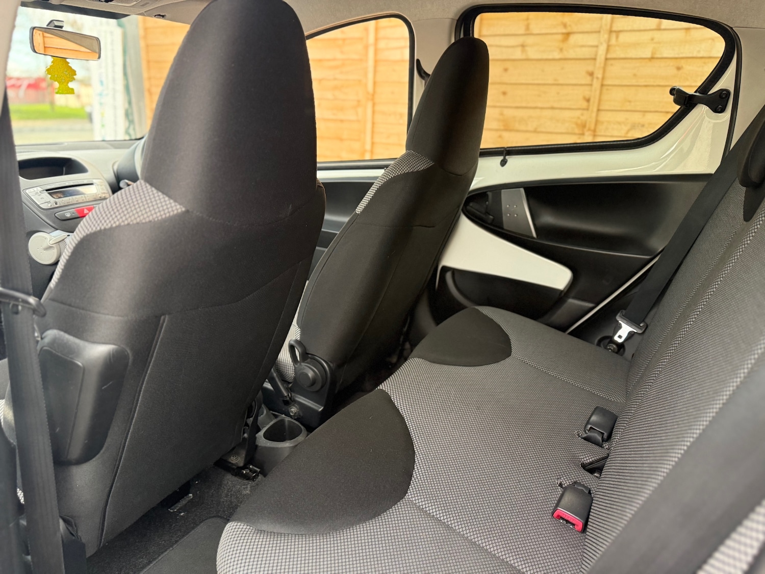 Used Toyota AYGO 2013 for sale - 77636366: Photo 10