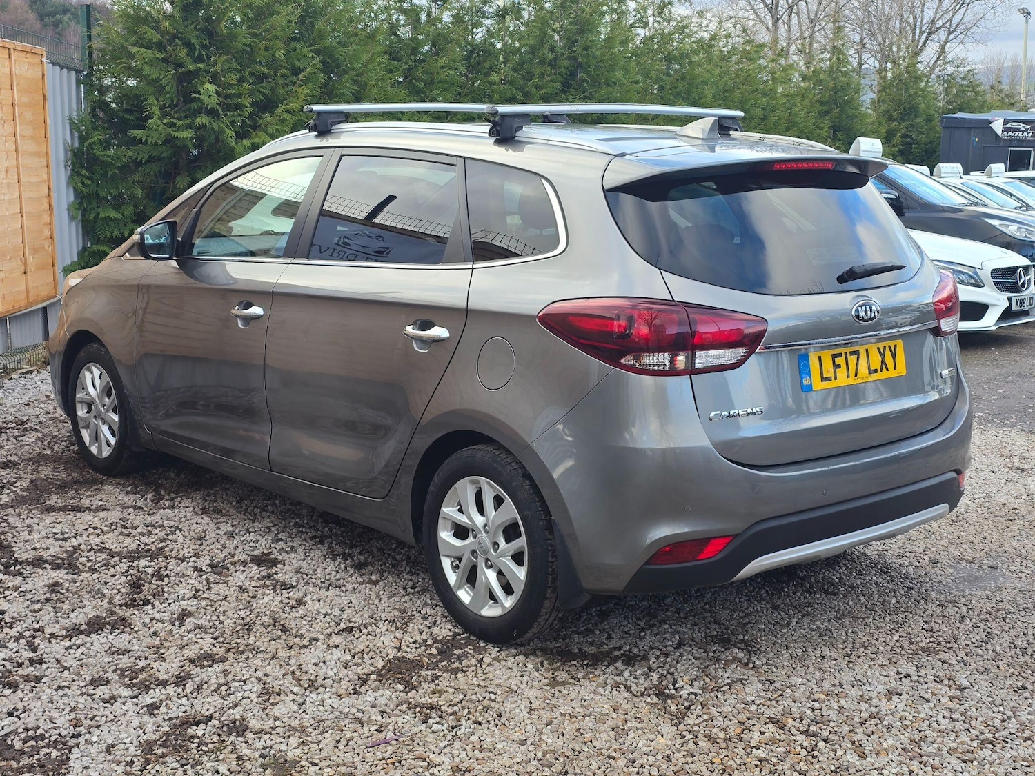 Used Kia Carens 2017 for sale - 77799336: Photo 5