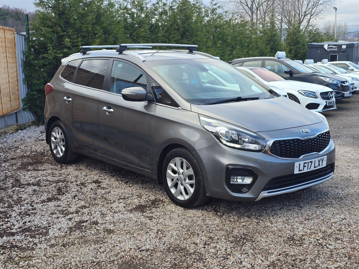 Used Kia Carens 2017 for sale - 77799336: Photo 8