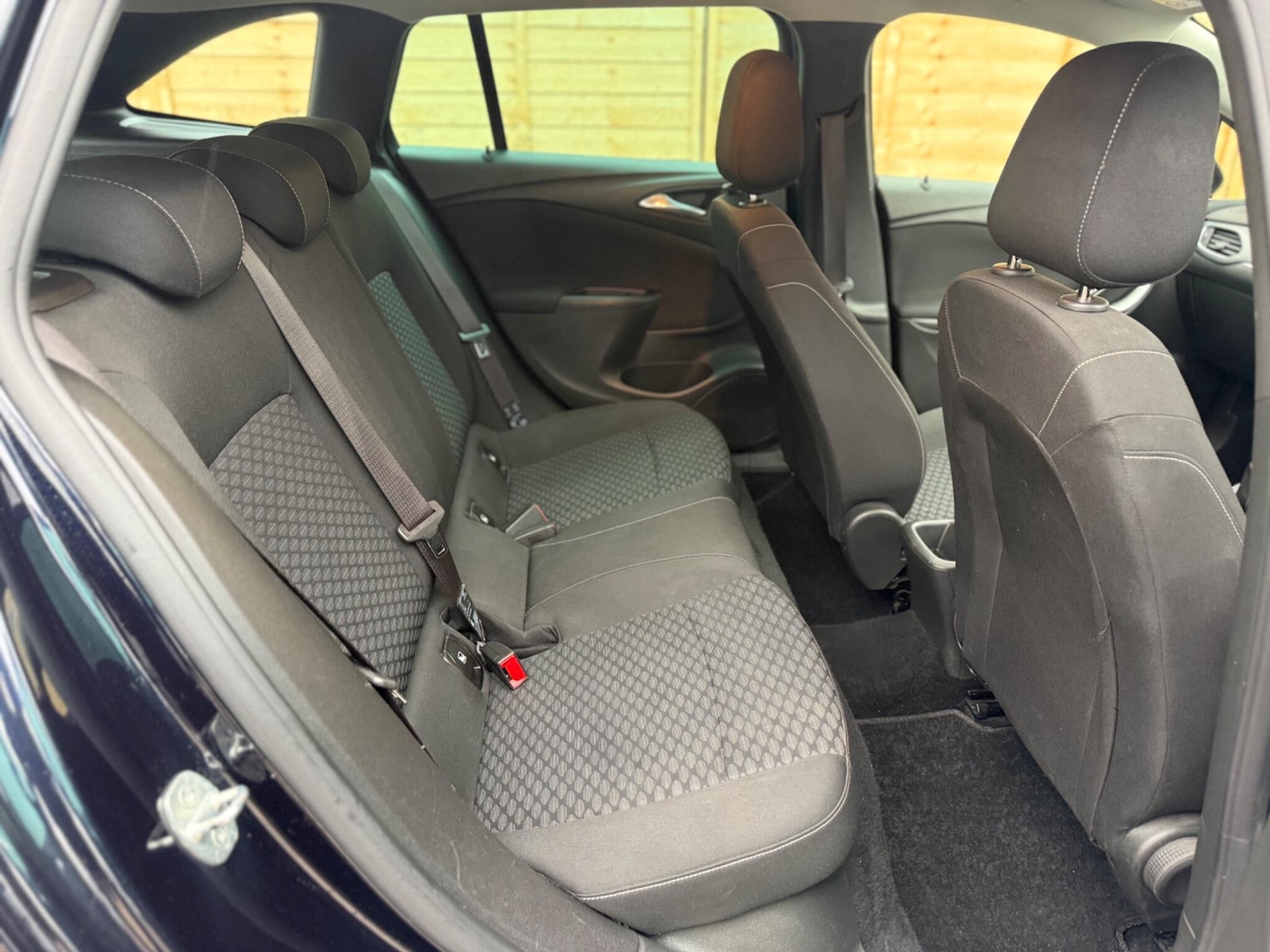 Used Vauxhall Astra 2019 for sale - 77853176: Photo 23