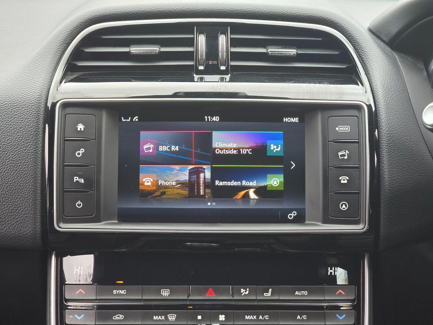 Used Jaguar XE 2015 for sale - 77743541: Photo 14