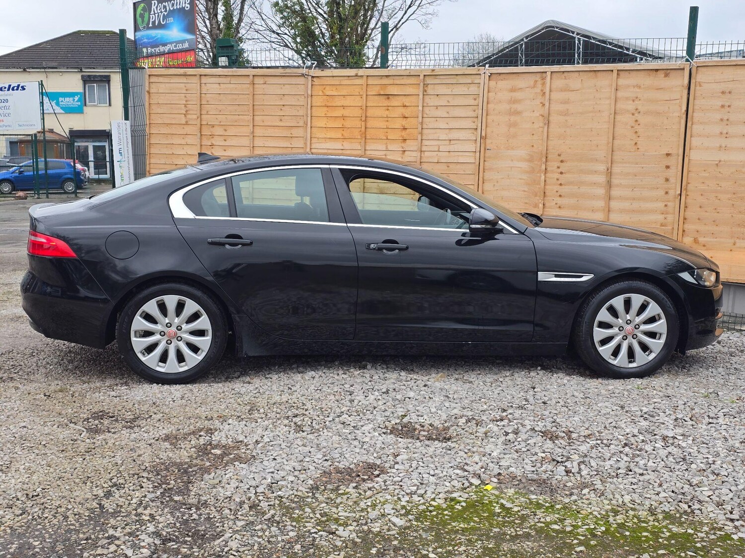 Used Jaguar XE 2015 for sale - 77743541: Photo 9