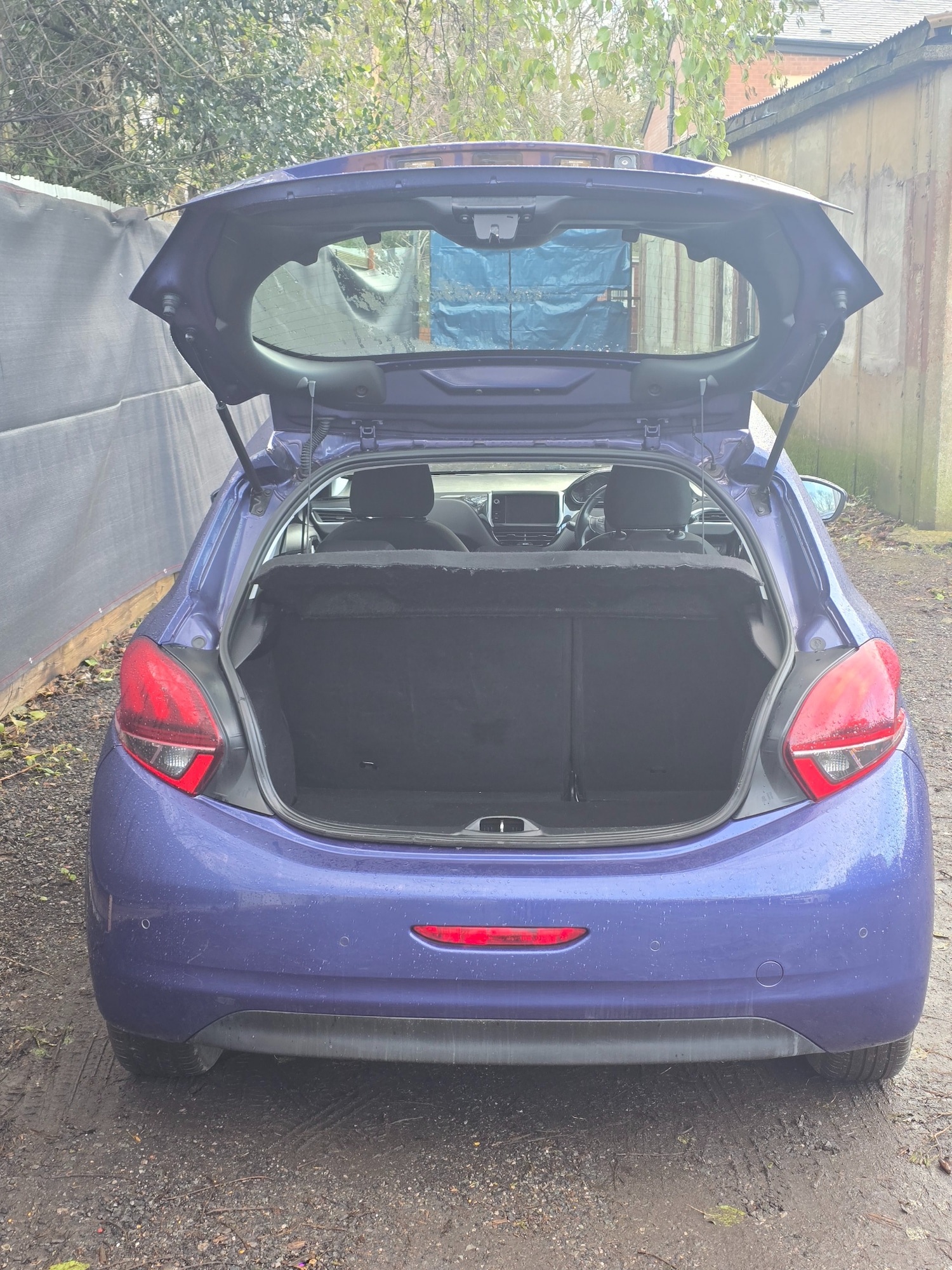 Used Peugeot 208 2015 for sale - 76807965: Photo 13