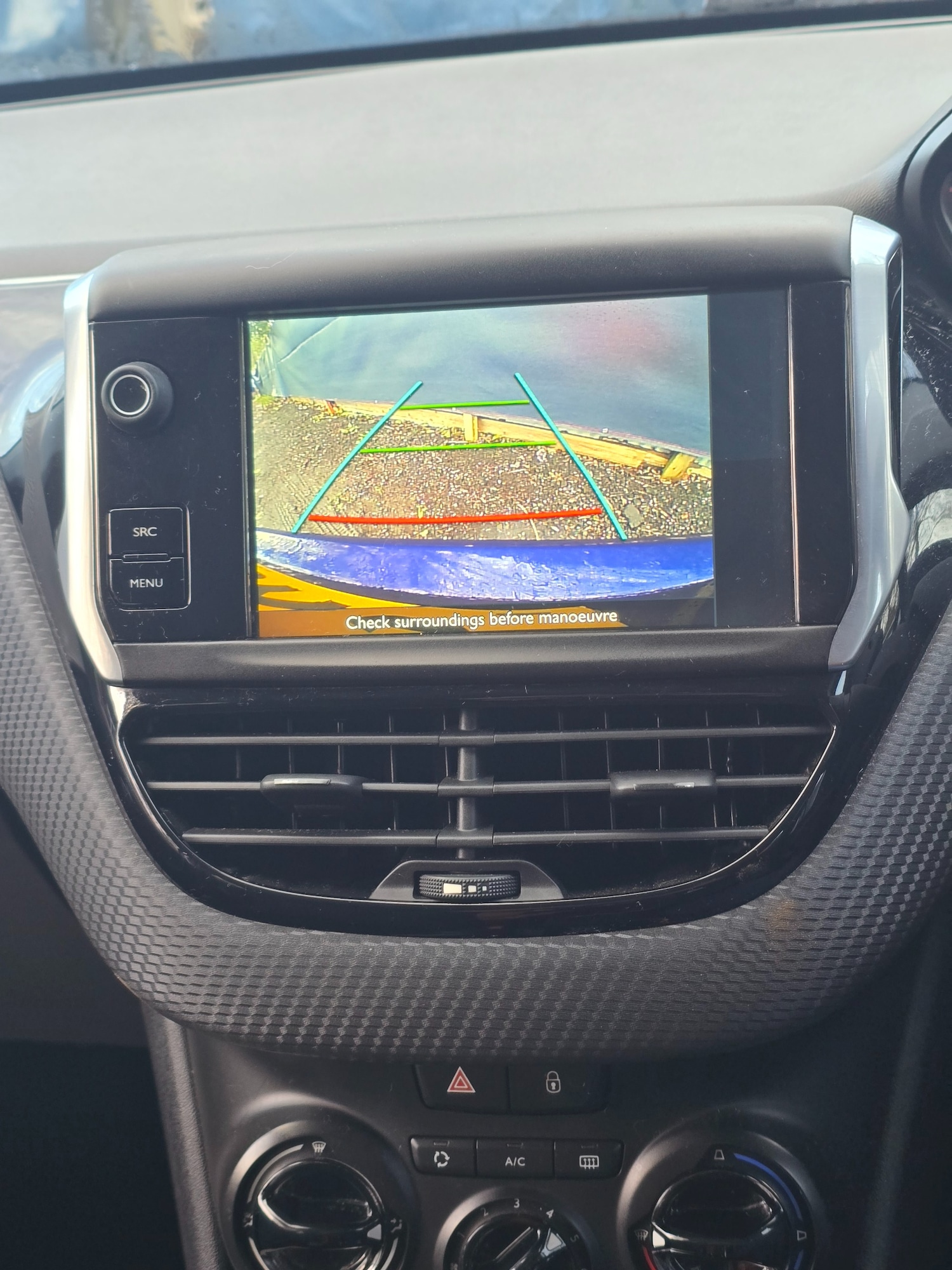 Used Peugeot 208 2015 for sale - 76807965: Photo 18