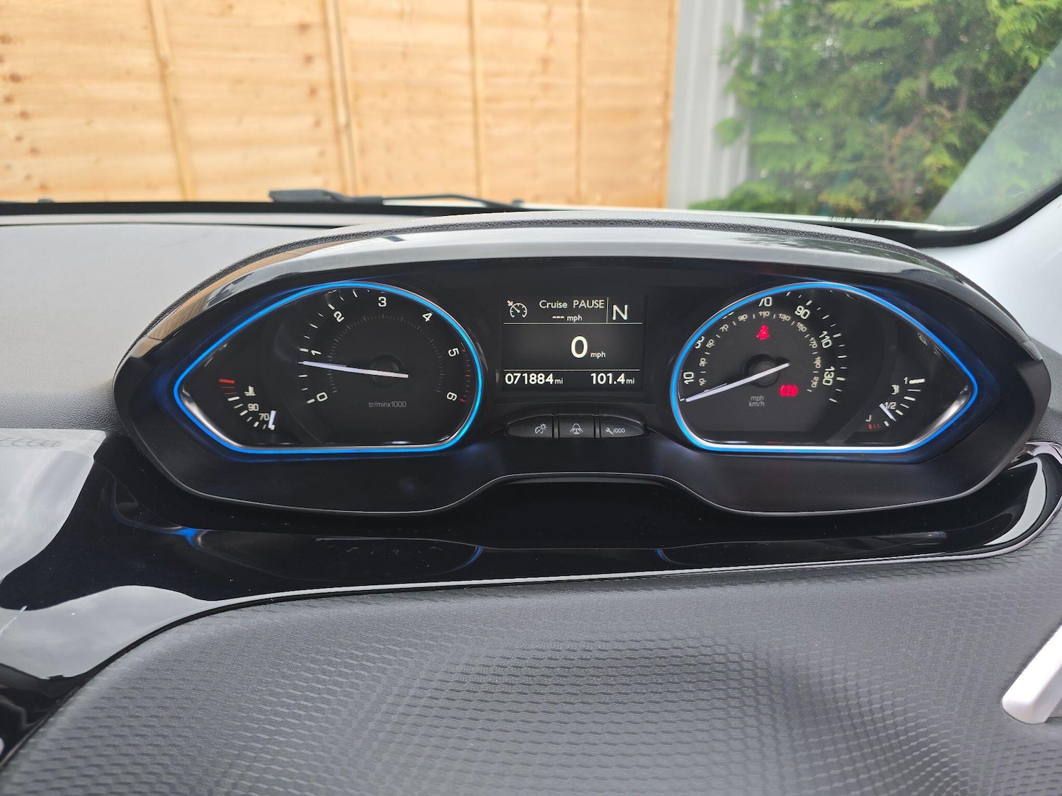 Used Peugeot 2008 2014 for sale - 77743542: Photo 25