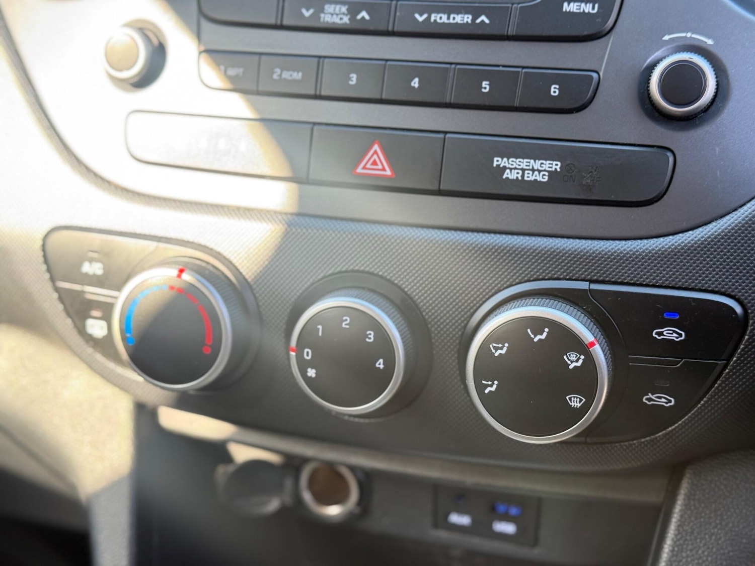 Used Hyundai i10 for sale - 77958249: Photo 31