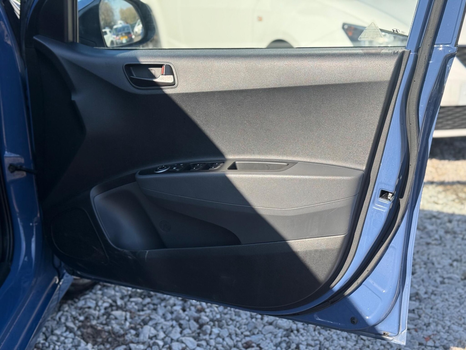 Used Hyundai i10 for sale - 77958249: Photo 35