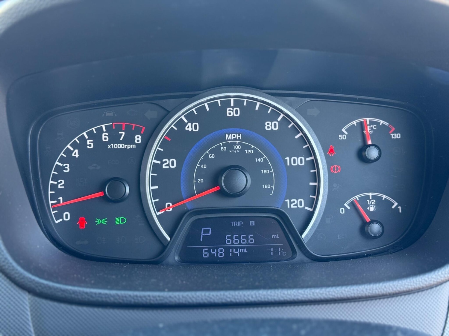 Used Hyundai i10 for sale - 77958249: Photo 40