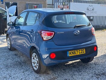 Used Hyundai i10 2017 for sale - 77958249: Photo
