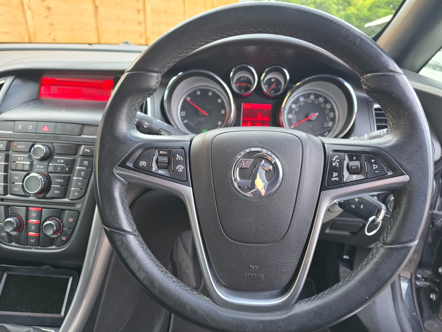 Used Vauxhall Cascada 2013 for sale - 77173394: Photo 15