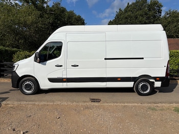 Used Renault Master 2023 for sale - 79387534: Photo