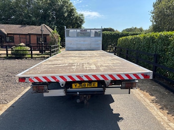 Used Isuzu Forward 2019 for sale - 79553789: Photo
