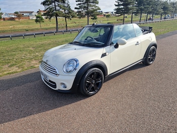 2011 - 1.6 Cooper Convertible 2-Door