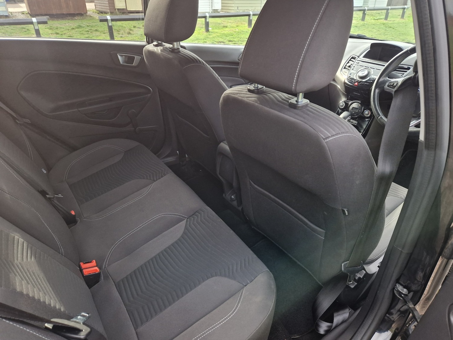 Used Ford Fiesta 2015 for sale - 76418393: Photo 12