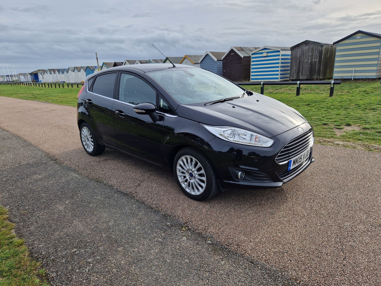 Used Ford Fiesta 2015 for sale - 76418393: Photo 2