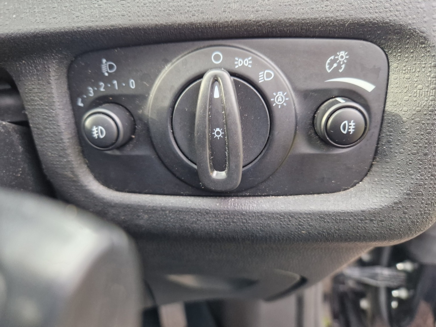 Used Ford Fiesta 2015 for sale - 76418393: Photo 25