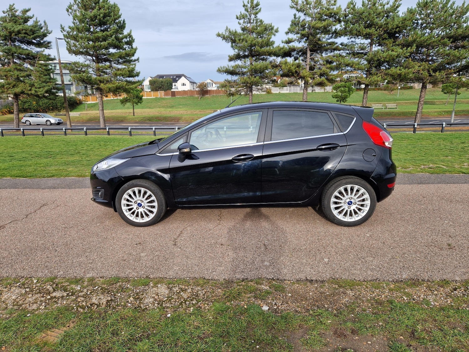 Used Ford Fiesta 2015 for sale - 76418393: Photo 6