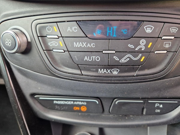 Used Ford B-MAX 2015 for sale - 74356966: Photo 21