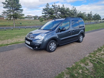 Used Citroen Berlingo 2016 for sale - 76120255: Photo