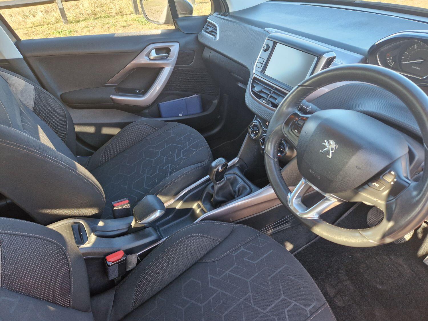 Used Peugeot 2008 2014 for sale - 76794154: Photo 12