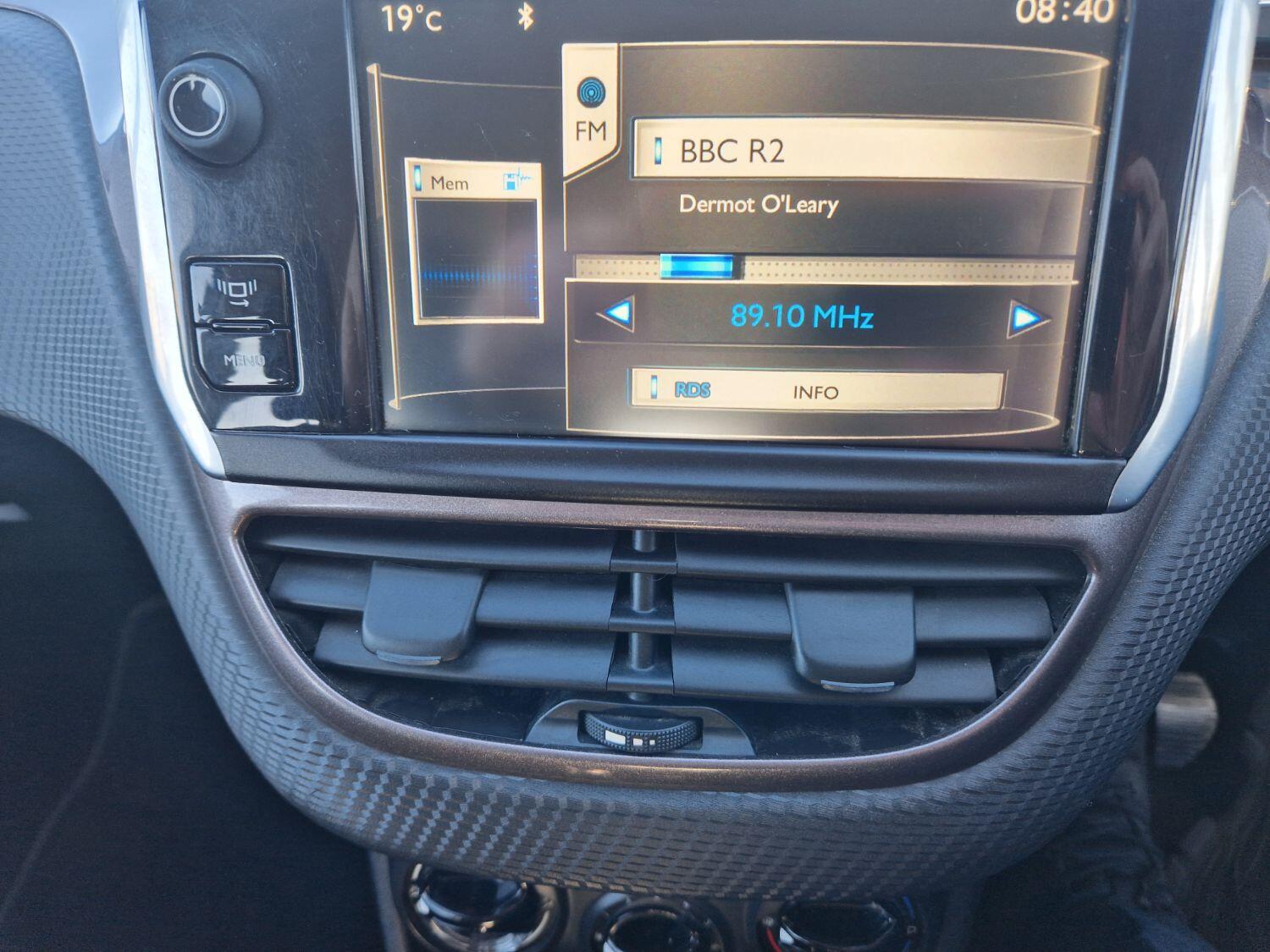 Used Peugeot 2008 2014 for sale - 76794154: Photo 17