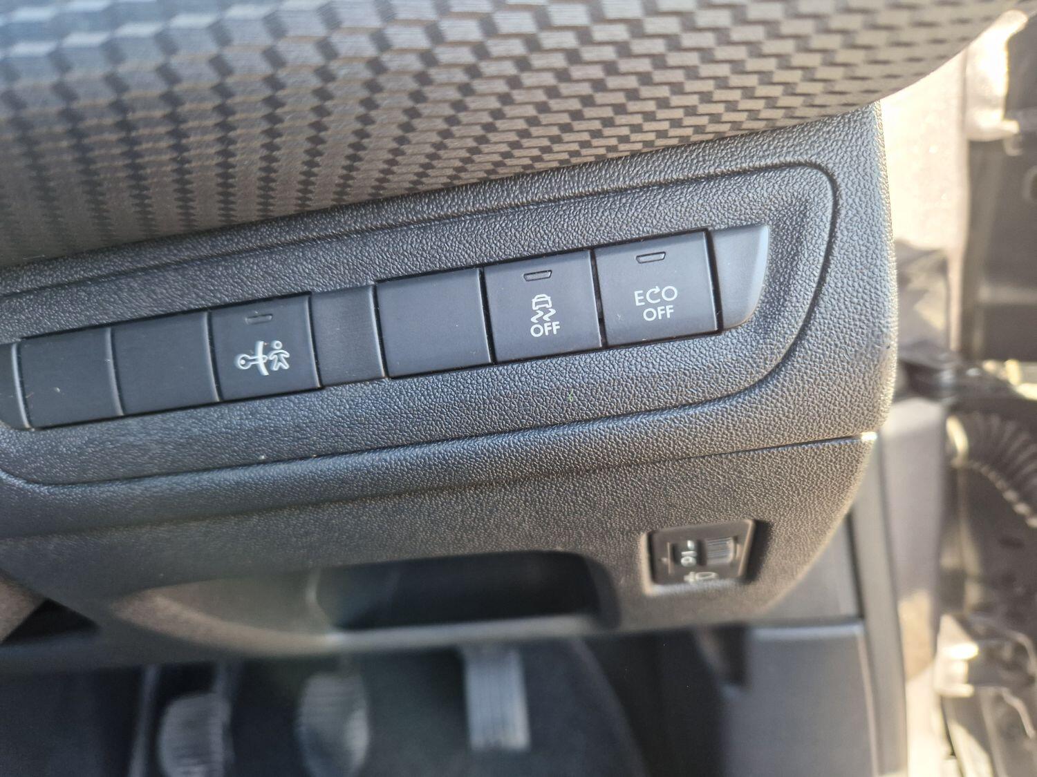 Used Peugeot 2008 2014 for sale - 76794154: Photo 23