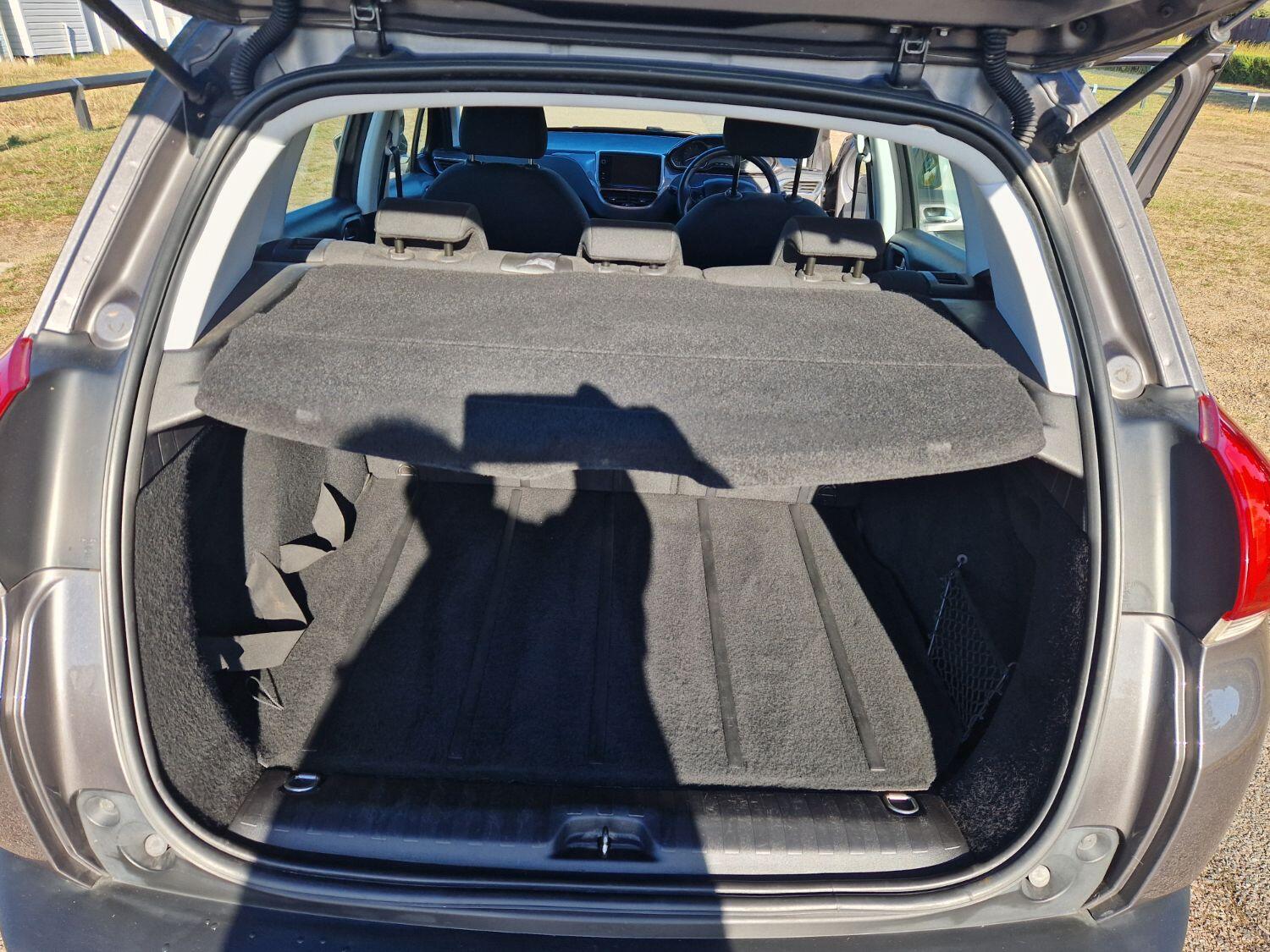 Used Peugeot 2008 2014 for sale - 76794154: Photo 9