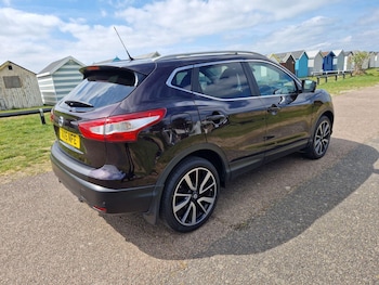 Used Nissan Qashqai 2015 for sale - 74356908: Photo