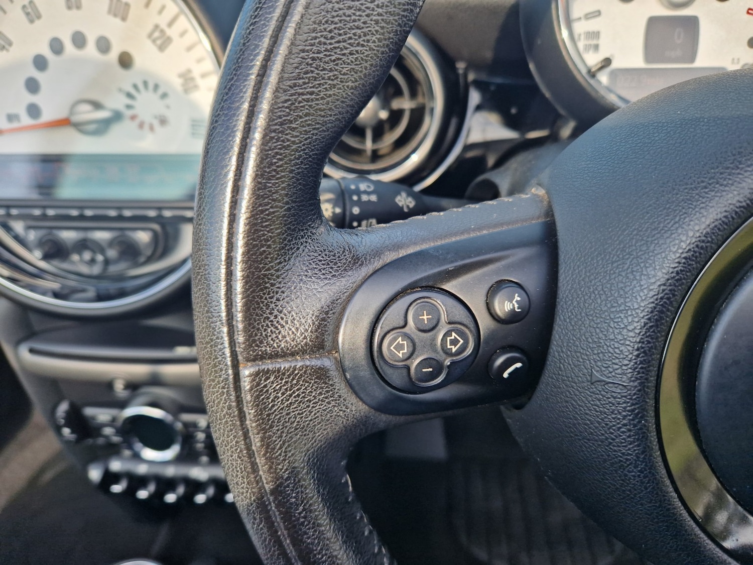 Used MINI Convertible 2011 for sale - 76273296: Photo 23