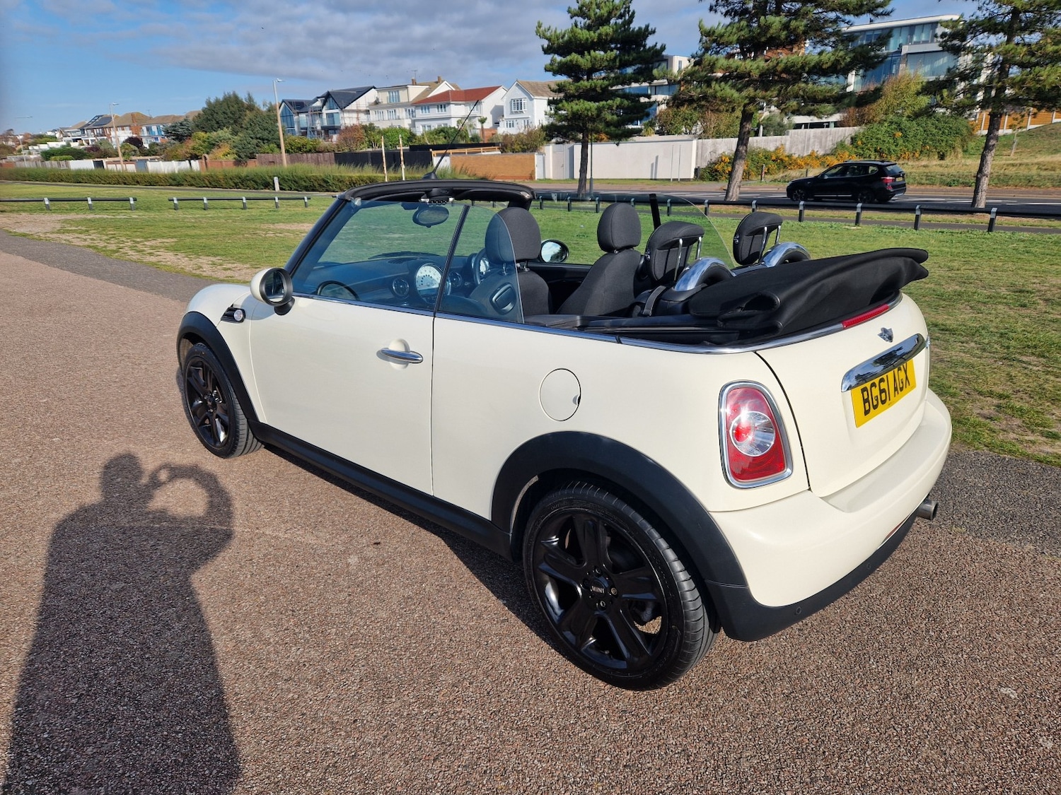 Used MINI Convertible 2011 for sale - 76273296: Photo 9