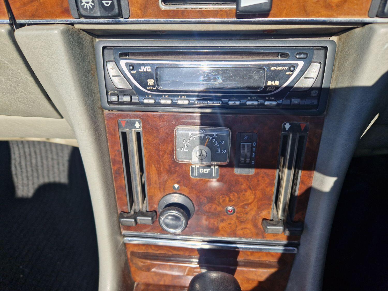 Used Mercedes-Benz 420 SL 1987 for sale - 77464935: Photo 21