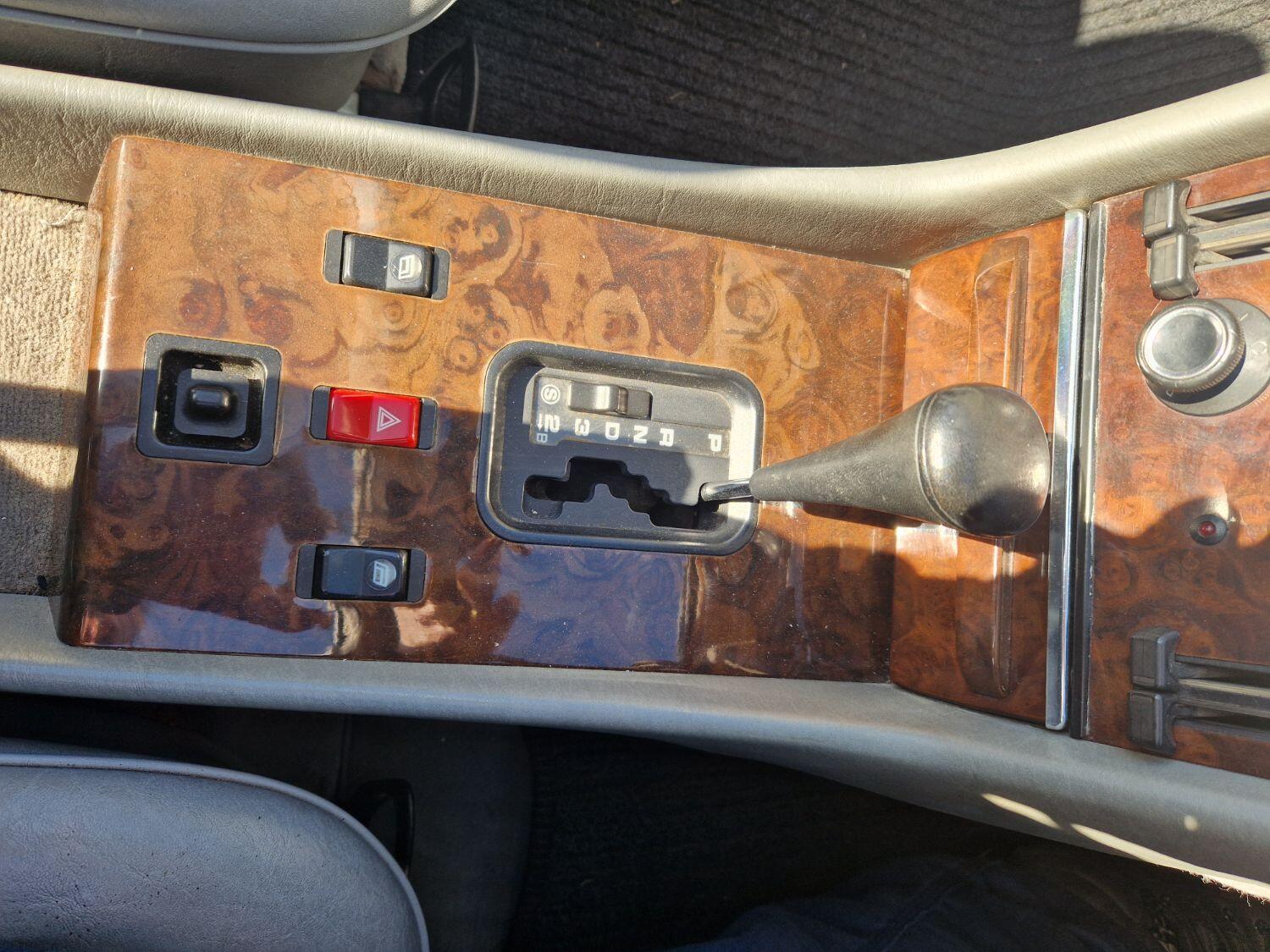 Used Mercedes-Benz 420 SL 1987 for sale - 77464935: Photo 23