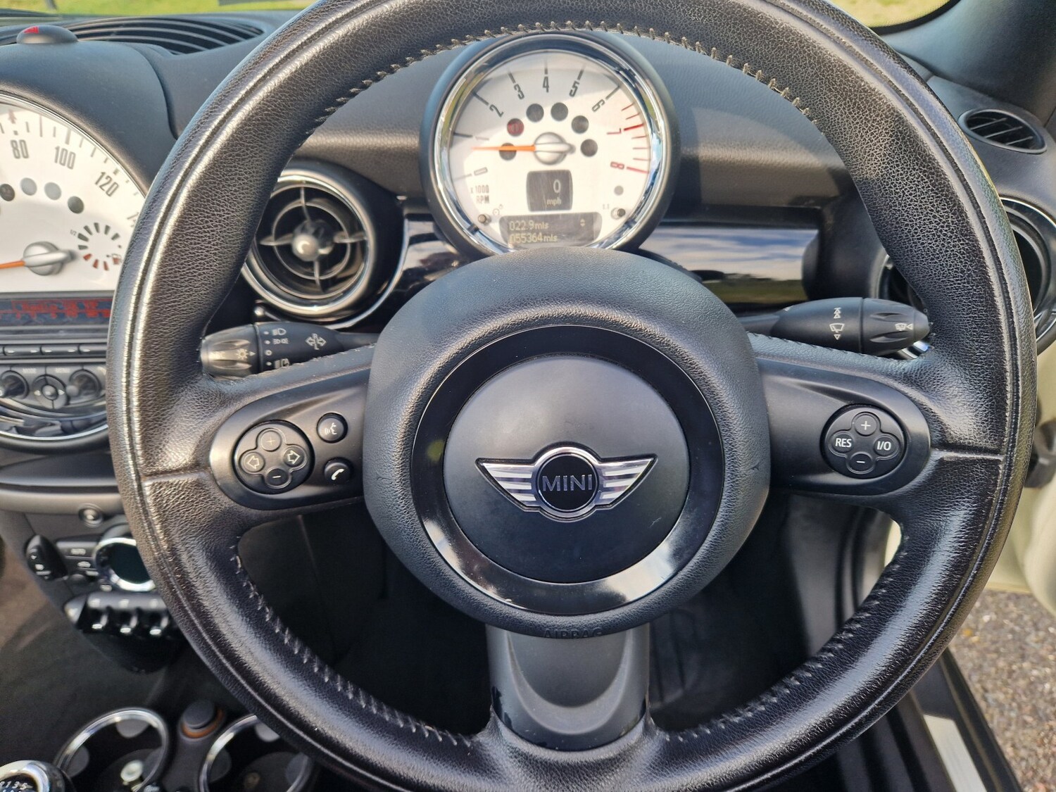 Used MINI Convertible 2011 for sale - 76769450: Photo 22