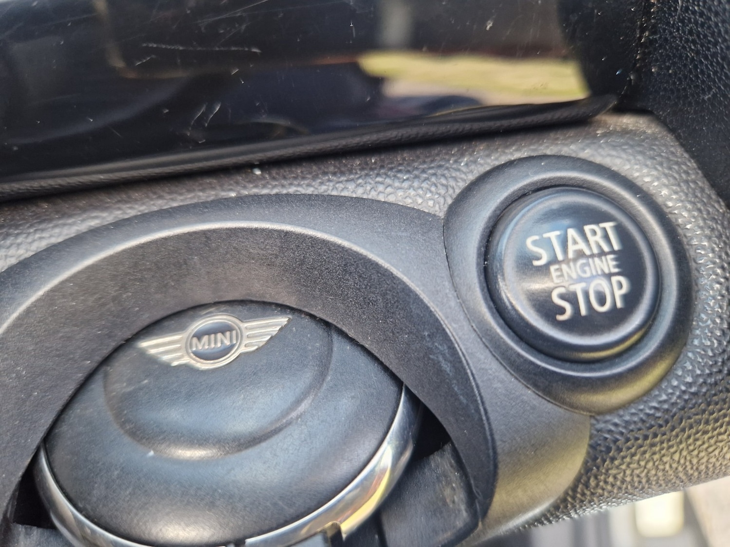 Used MINI Convertible 2011 for sale - 76769450: Photo 25