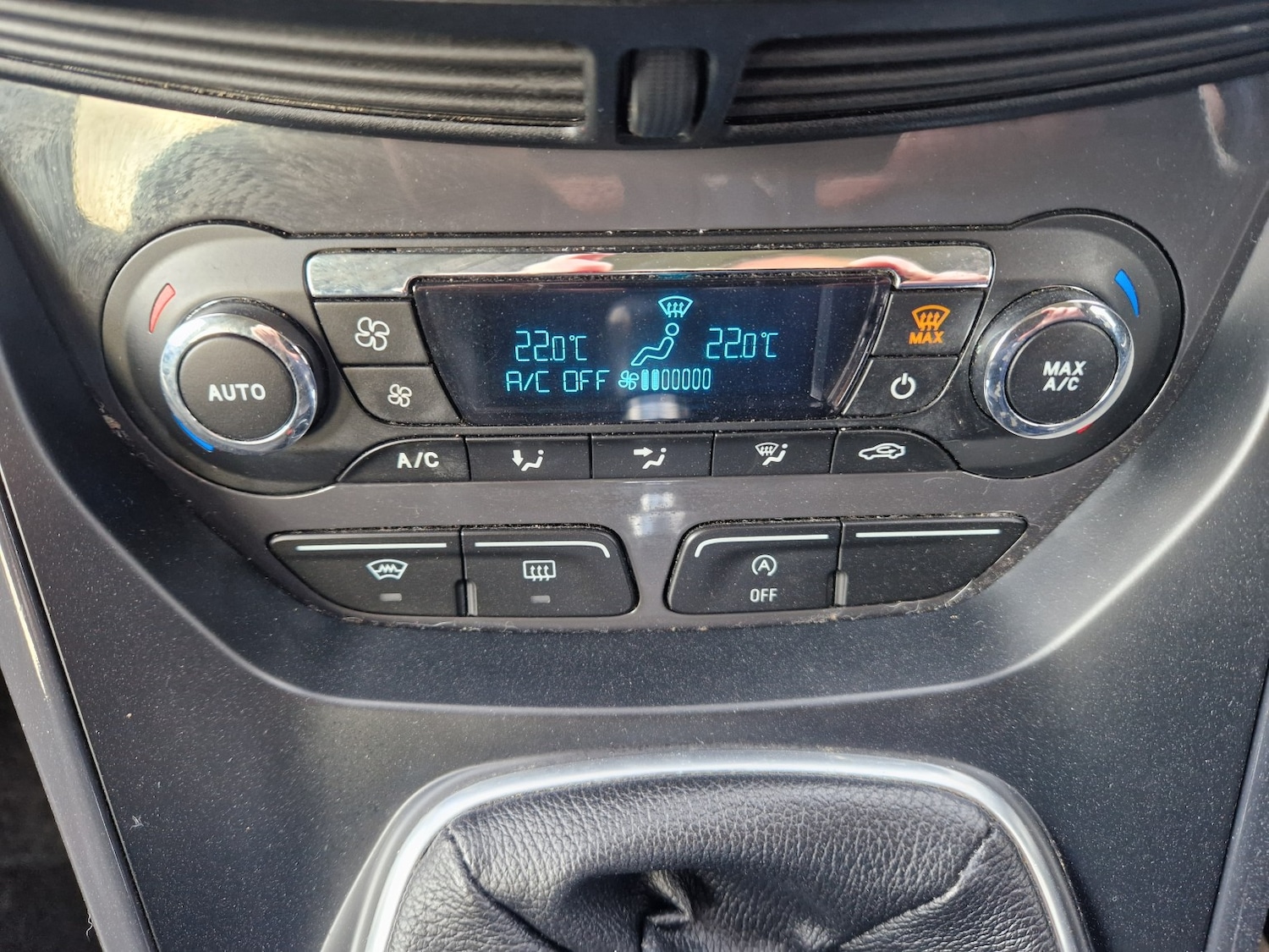 Used Ford Kuga 2015 for sale - 77516110: Photo 21